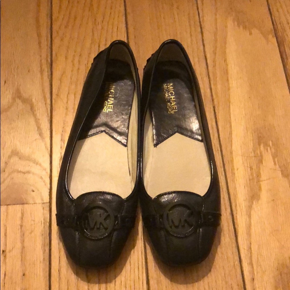 Michael Kors black leather flats